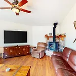 Alder Lake View Lodge