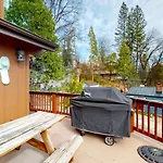Alder Lake View Lodge